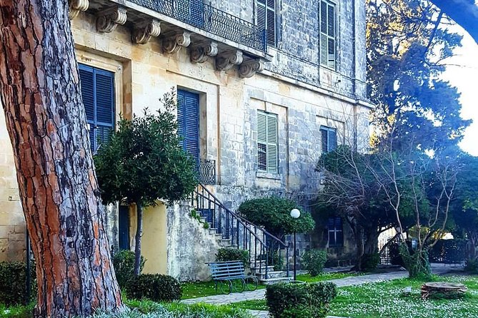 Wine Tour and Olive Tasting- Small Group Tour - The guides can make the difference